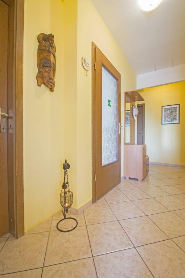 Apartment Ivana *